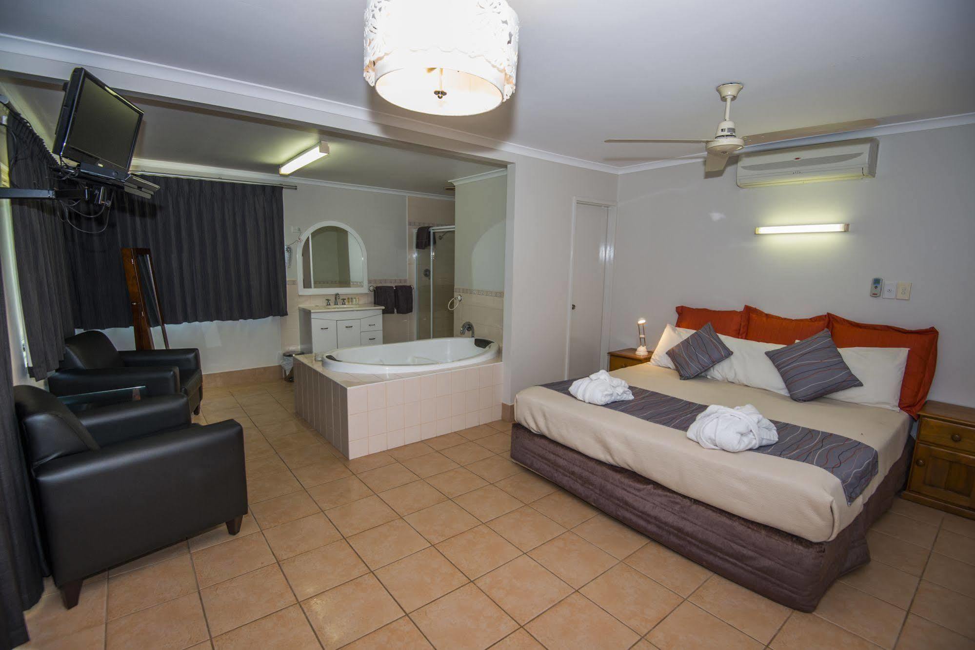 Ningaloo Reef Resort Coral Bay Exteriör bild