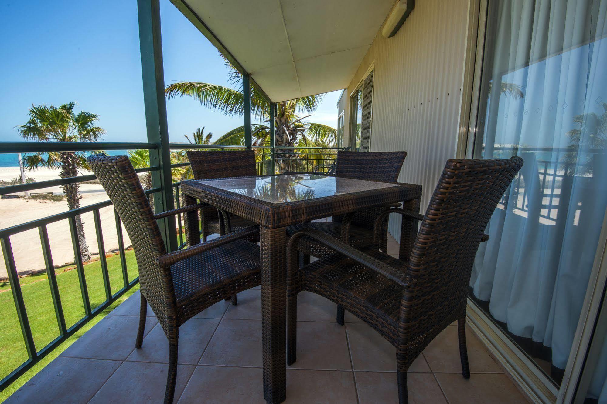Ningaloo Reef Resort Coral Bay Exteriör bild