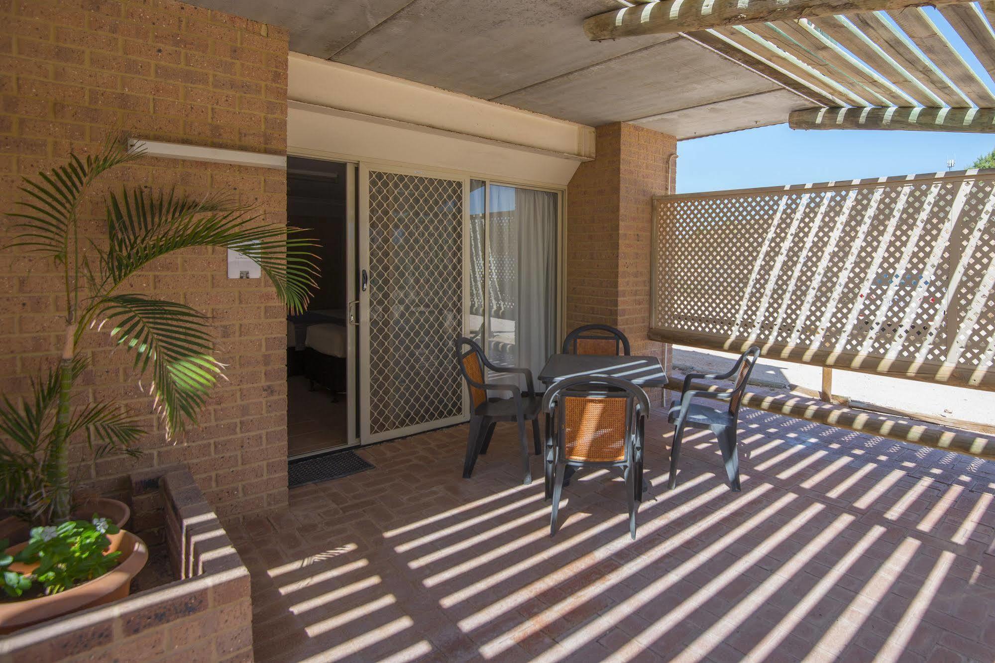 Ningaloo Reef Resort Coral Bay Exteriör bild