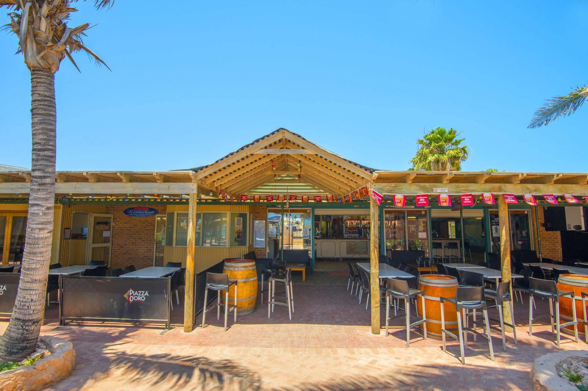 Ningaloo Reef Resort Coral Bay Exteriör bild