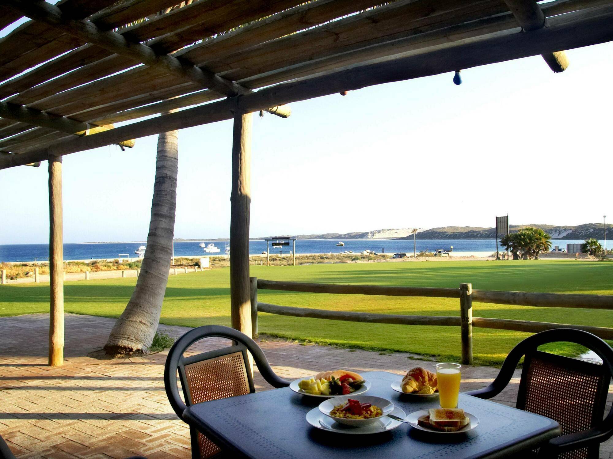 Ningaloo Reef Resort Coral Bay Exteriör bild